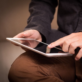 Czy sposób na to jak w 2020 naprawić laptopa jest łatwy? - kondensator
